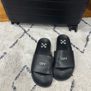 Men's Off-White Slides 44 *damaged
